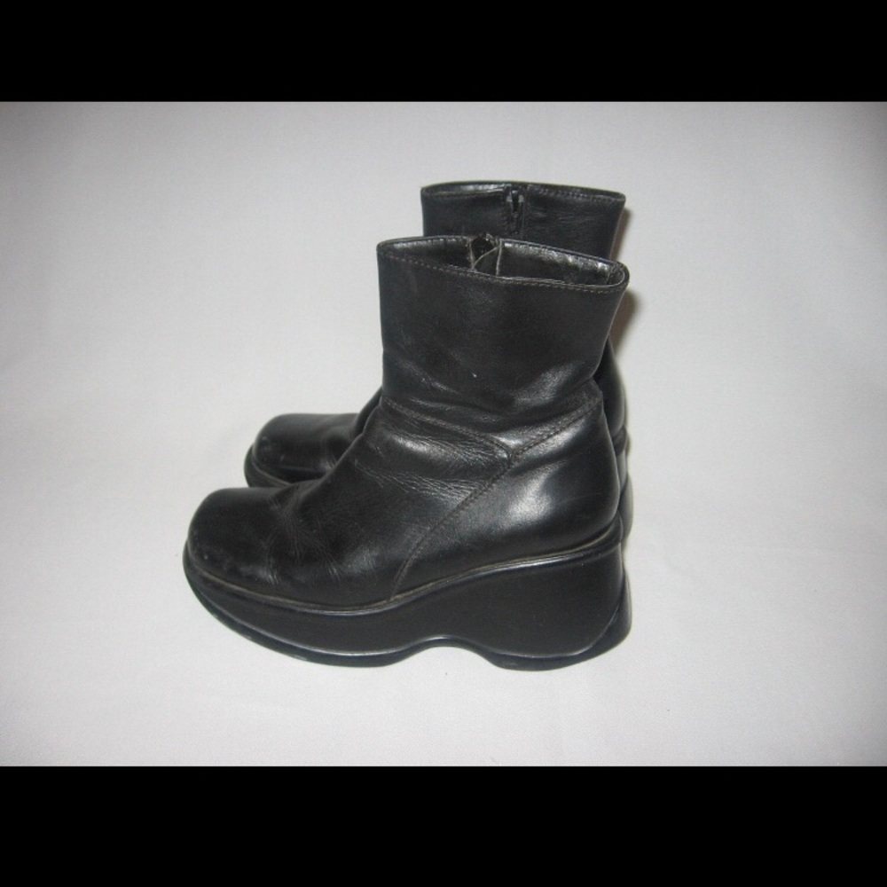 Vintage Steve Madden platform boots - Picture 6 of 10